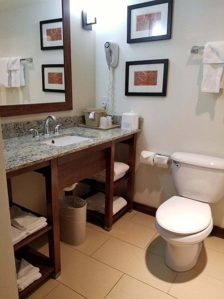 Comfort Suites Farmington Exteriör bild