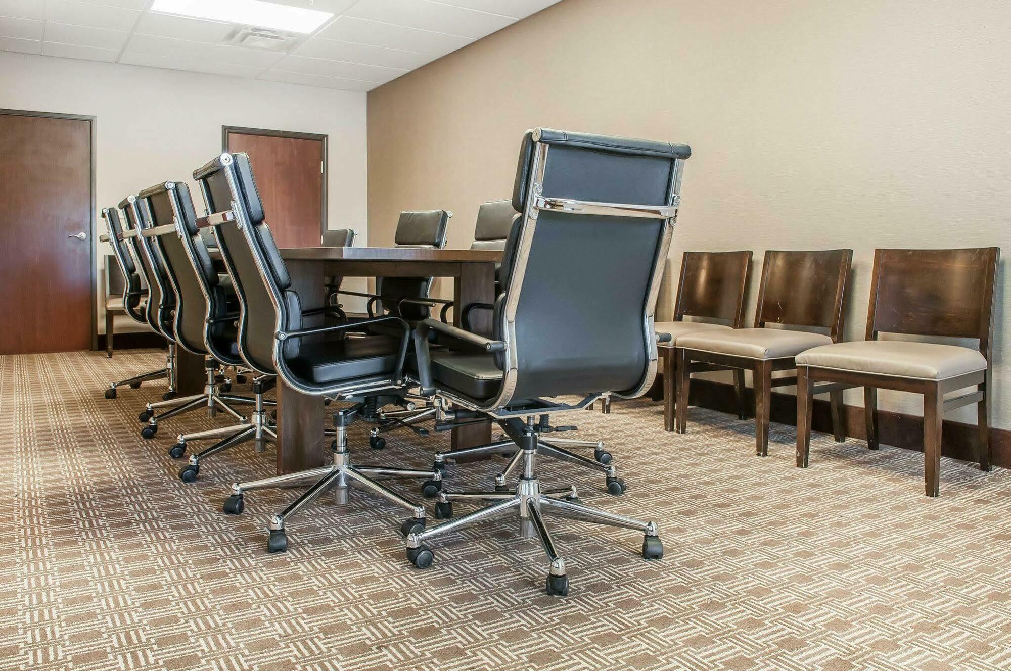Comfort Suites Farmington Exteriör bild